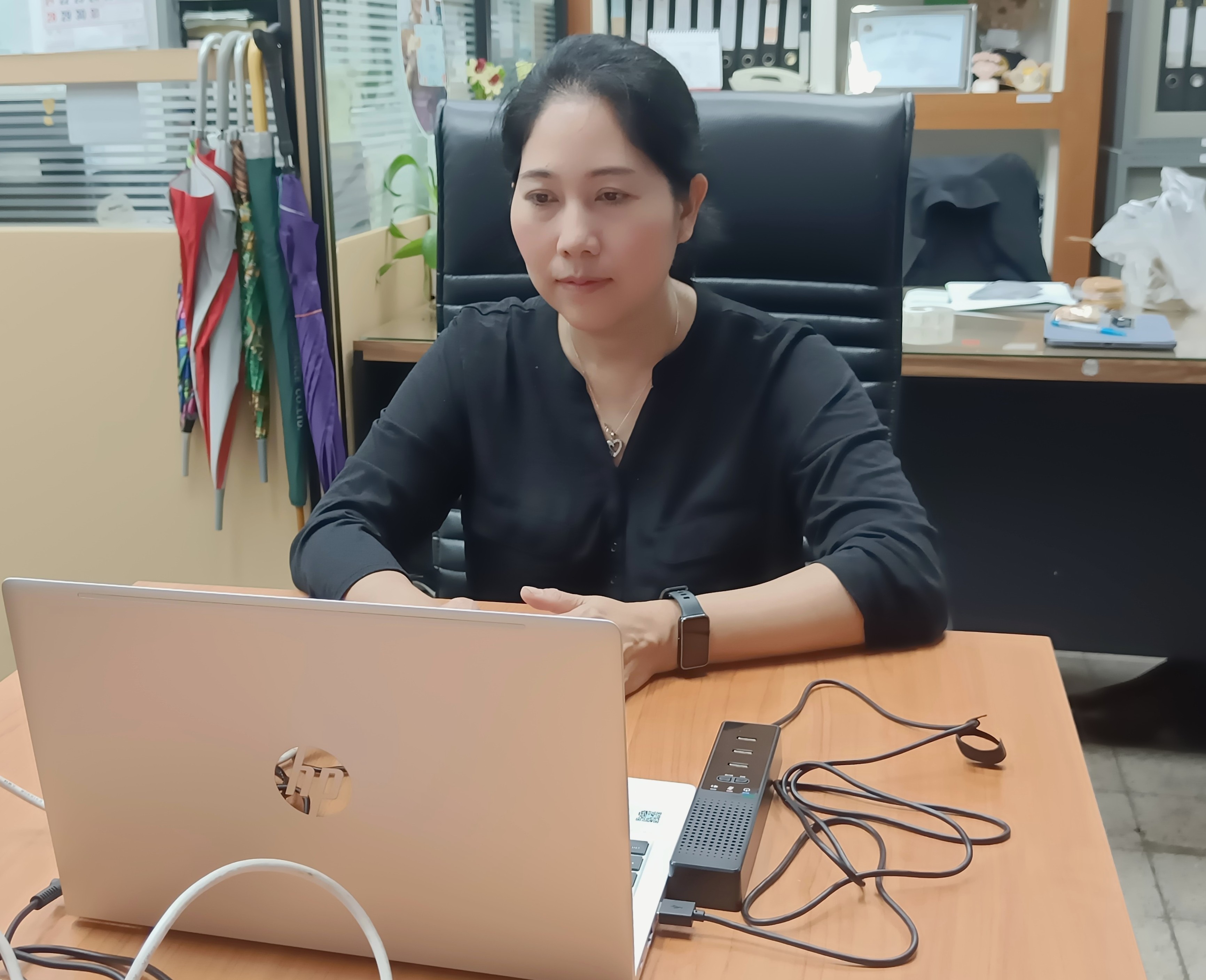 title - เข้าร่วมการประชุมชี้แจงกรอบและแนวทางการประเมินผลการปฏิบัติราชการของส่วนราชการ ประจำปีงบประมาณ พ.ศ. 2569-2570 ครั้งที่&nbsp;2 ผ่านสื่ออิเล็กทรอนิกส์ (ระบบ&nbsp;Zoom Meeting&nbsp;/&nbsp;Facebook Live และผ่านระบบ&nbsp;Youtube Live) ของสำนักงาน ก.พ.ร.